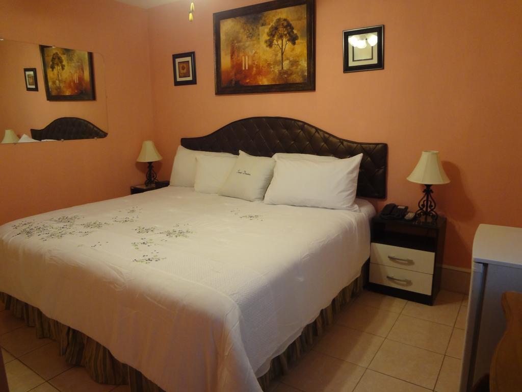 Hotel Dulce Hogar & Spa Managua Room photo